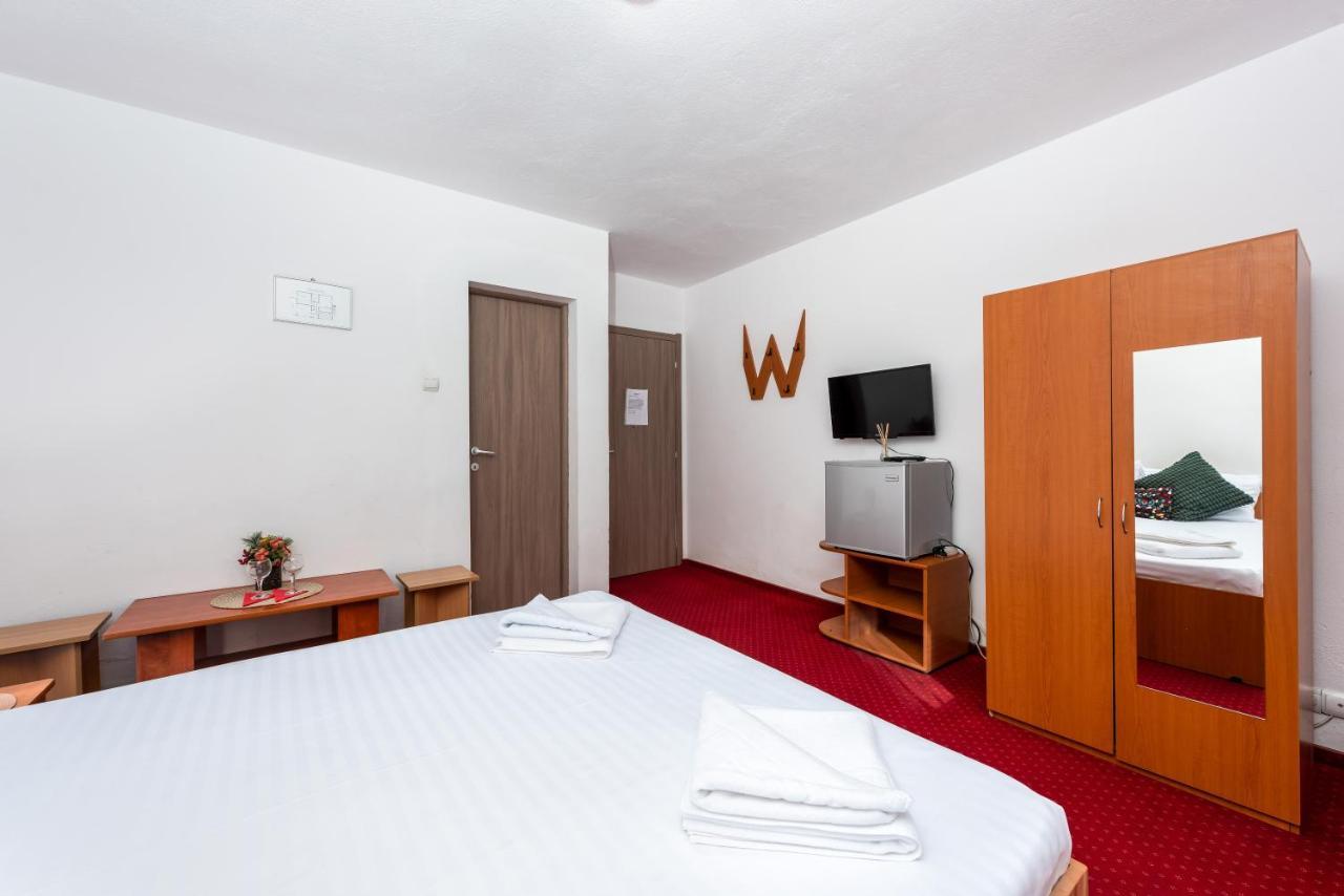 Pensiunea Ursuletul Paddington Predeal Exterior foto